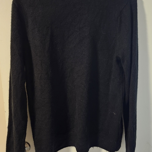 Large sequin bow sweater - Picture 3 of 4